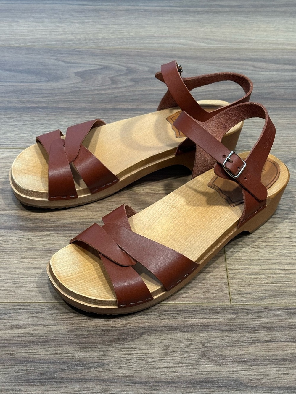 Swedish Hasbeens Clog Leather Sandals in Brown Leather Size 9